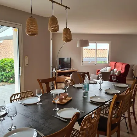 Chez Caco Maison Lumineuse Avec Jardin Proche Du Puy Dufou