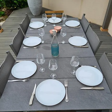 Prázdninový dům Chez Caco Maison Lumineuse Avec Jardin Proche Du Puy Dufou