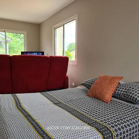 Chez Caco Maison Lumineuse Avec Jardin Proche Du Puy Dufou