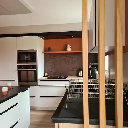 Prázdninový dům Chez Caco Maison Lumineuse Avec Jardin Proche Du Puy Dufou *