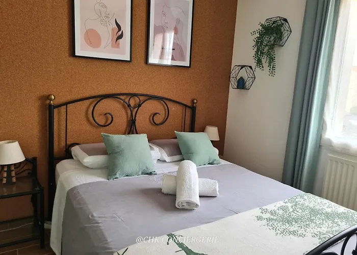 Chez Caco Maison Lumineuse Avec Jardin Proche Du Puy Dufou Hébergement de vacances *